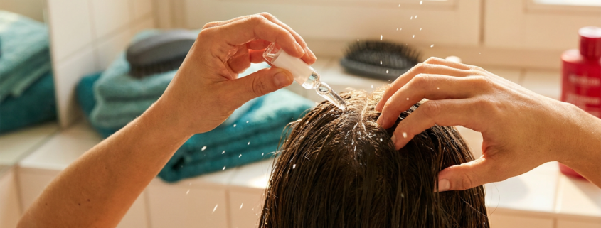 Loción o ampolla: qué usar para el cabello con poca densidad